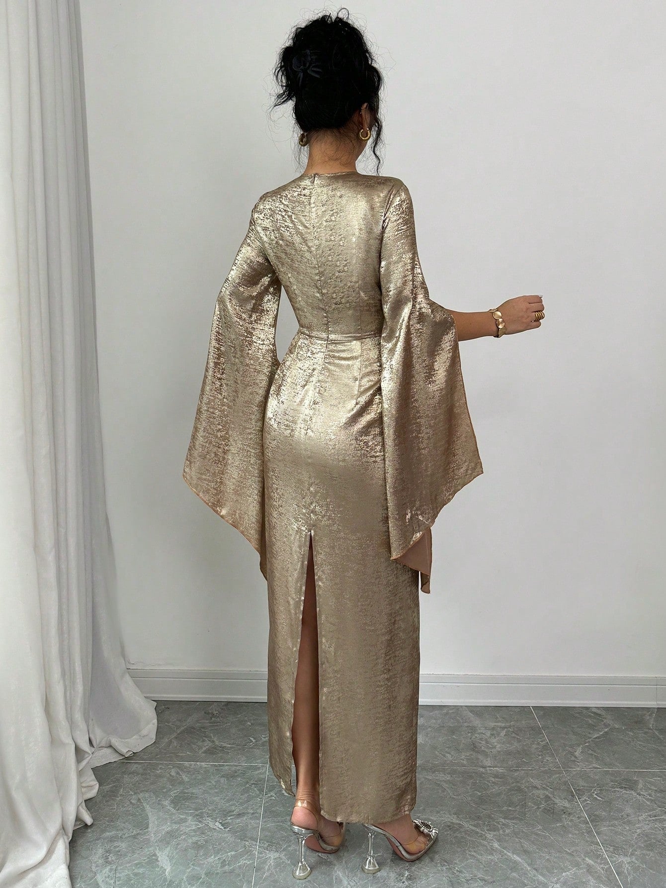 Stunning Gold Metallic Maxi Dress, Chinese Style, Statement Sleeves, Size 16.