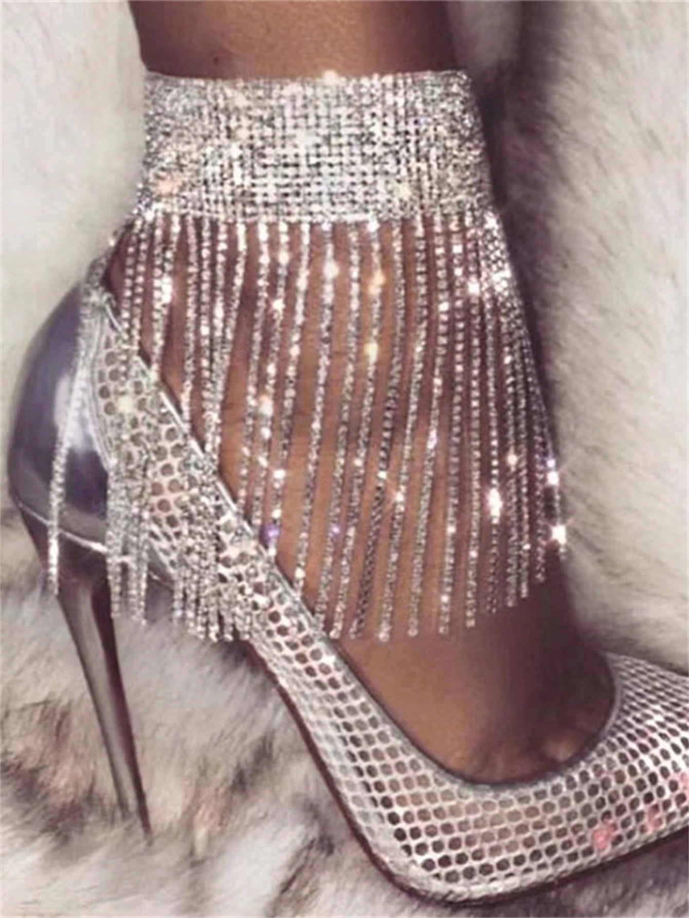 BEAUTIFUL WOMEN'S SILVER RHINESTONE EVENING DRESS ANKLE CHAIN.