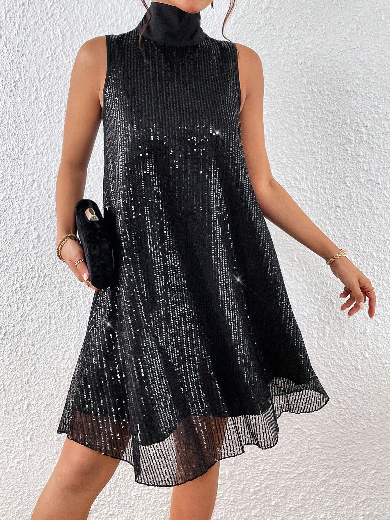 Women's Stunning Sequin Black Knee Length Dress, Sleeveless, Size 16.