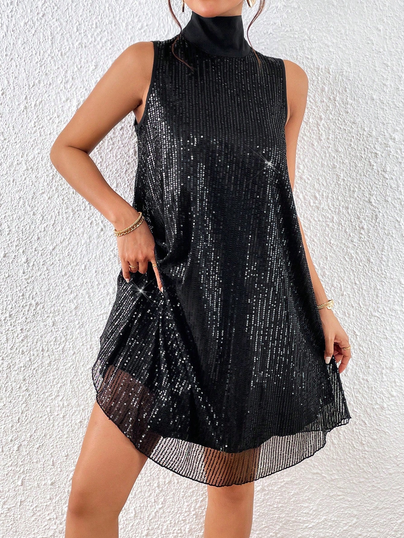 Women's Stunning Sequin Black Knee Length Dress, Sleeveless, Size 16.