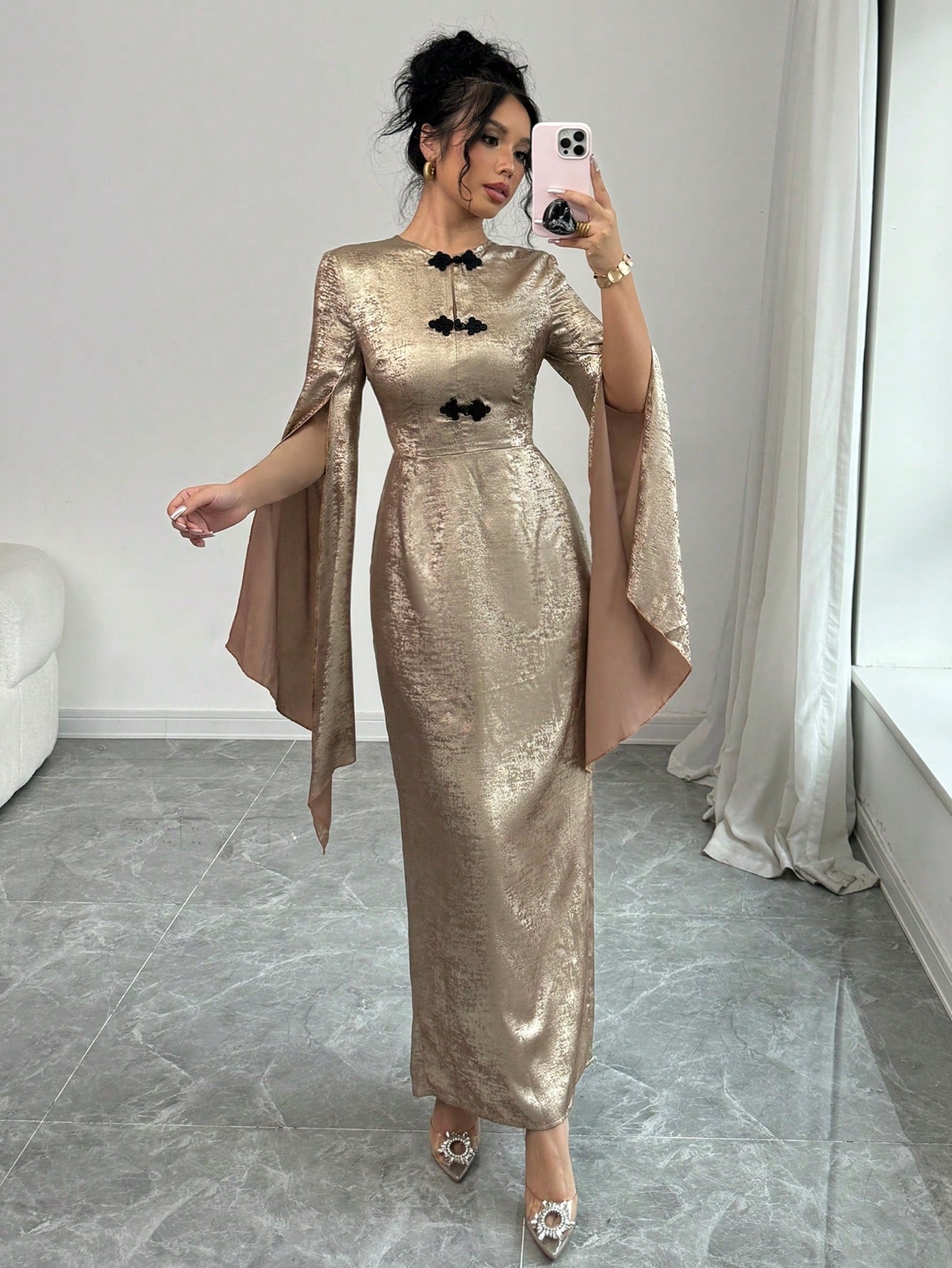 Stunning Gold Metallic Maxi Dress, Chinese Style, Statement Sleeves, Size 16.